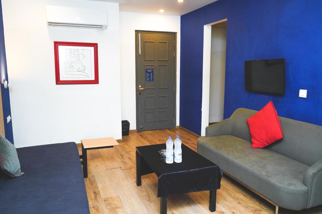 Hotel Ls Residency Sector 46