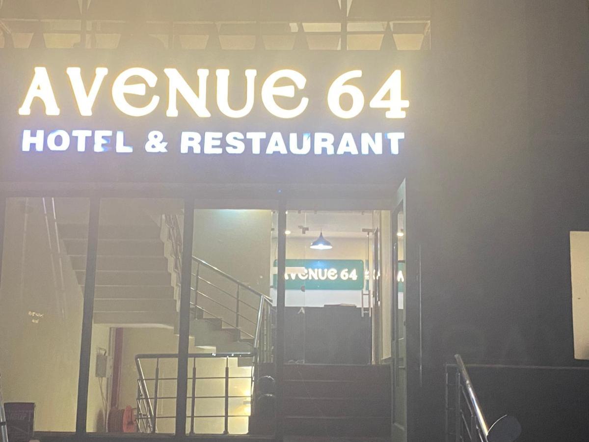 Avenue 64