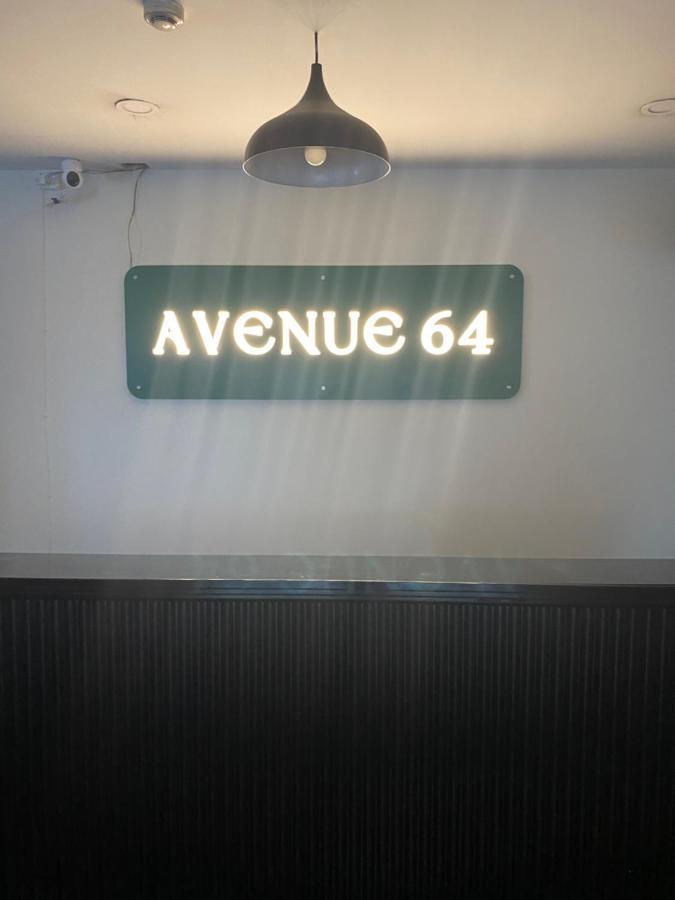 Avenue 64 Hotel 3*