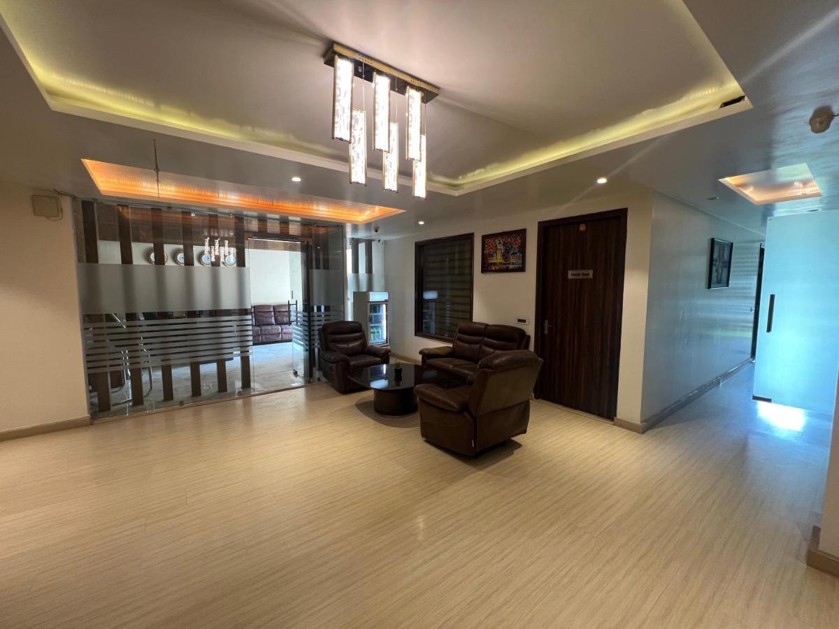 Nikko Palm Bliss - The Boutique 3* Gurgaon
