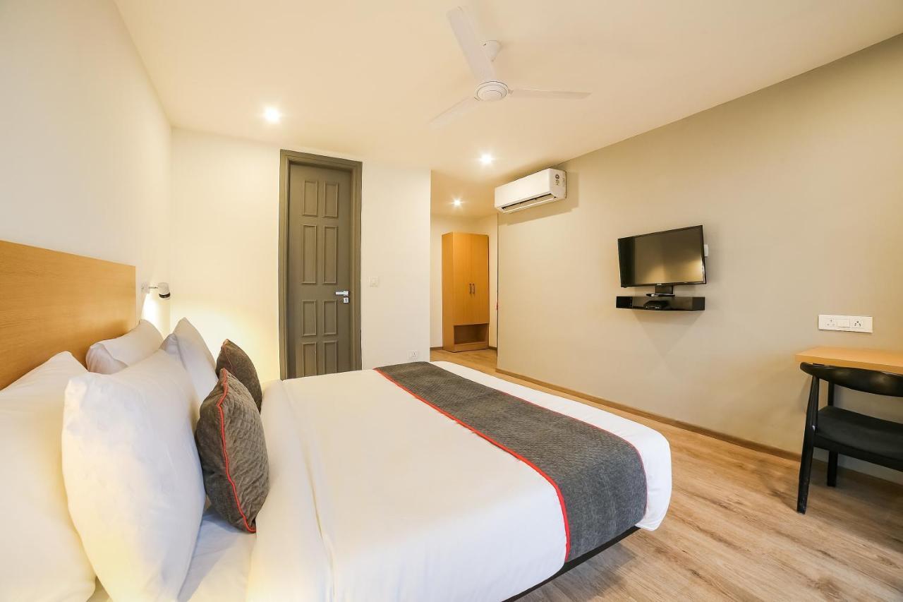 Hotel Super Townhouse Near Appu Ghar