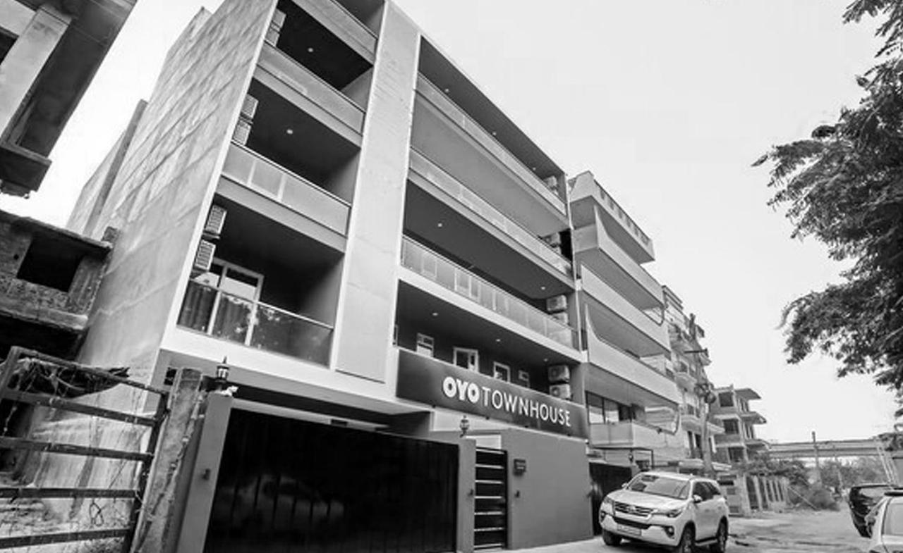 Super Townhouse Near Appu Ghar Gurgaon