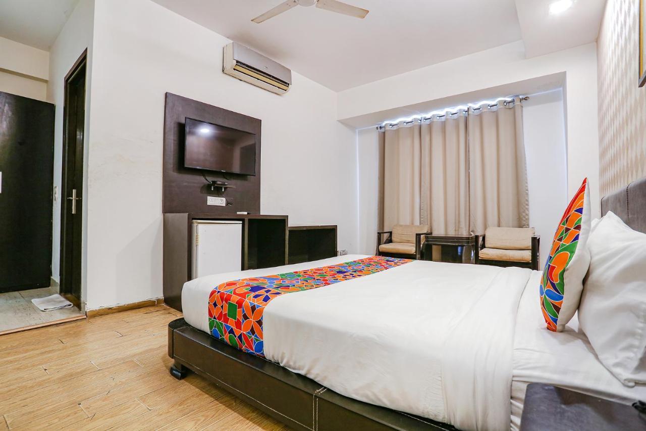 Fabhotel Premium Nest Gurgaon