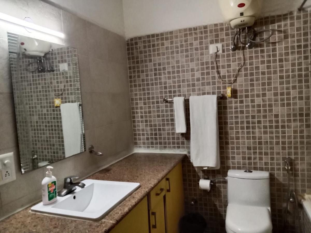 Serviced Near Fortis Hospital Gurgaon