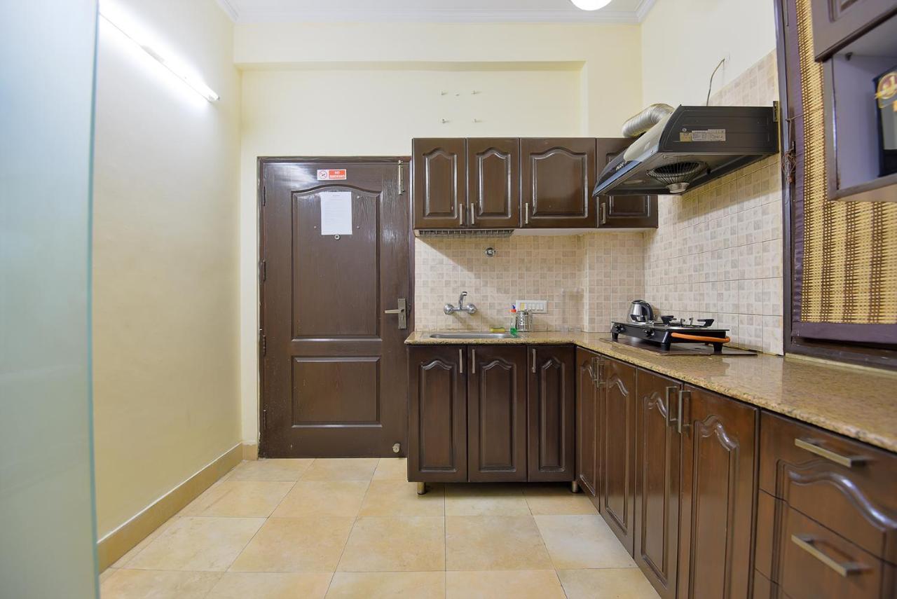 Serviced Near Fortis Hospital Hotel 3*