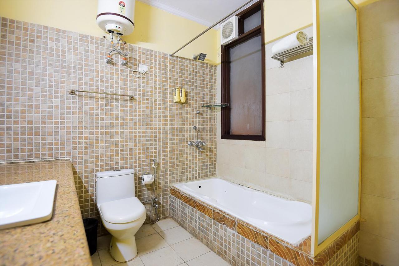 Serviced Near Fortis Hospital 3* Gurgaon