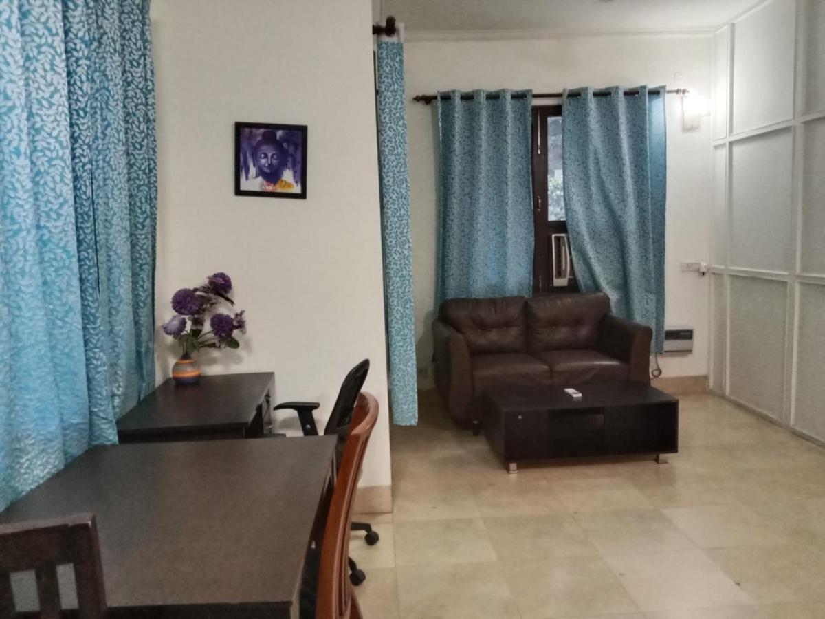 Hotel Serviced Near Fortis Hospital
