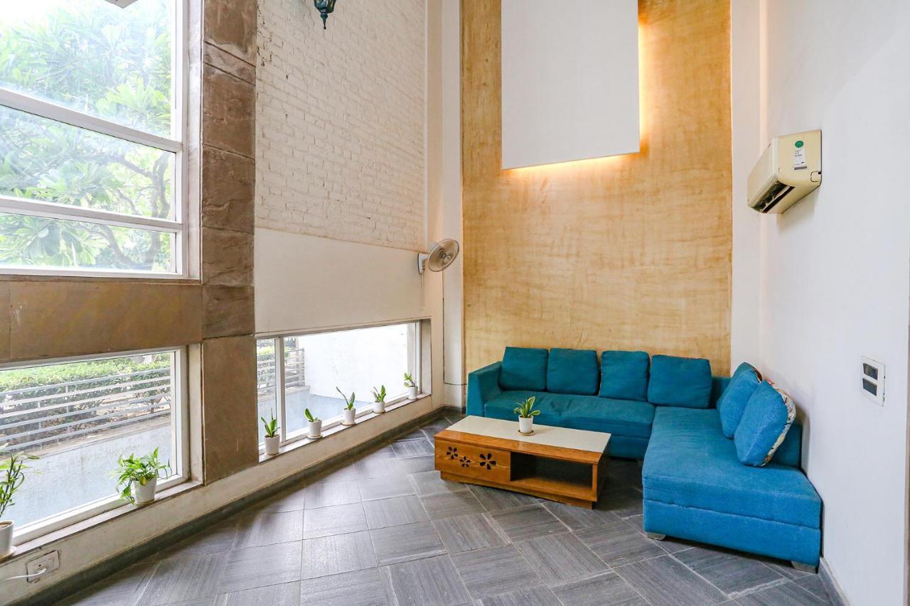 Hotel Fabhotel Premium Nest
