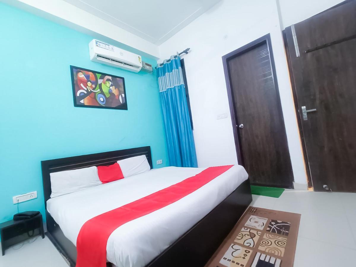 Roomshala 098 Sagarmatta - Opposite Medanta Hospital Gurgaon