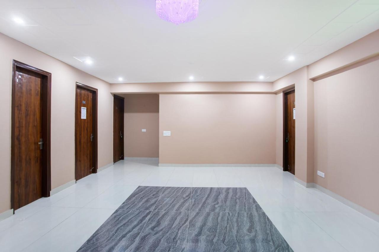 Hotel Capital O Harish Residency