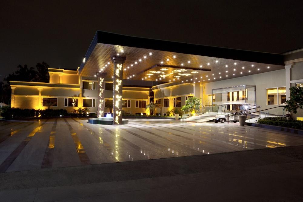 Atrio By Devam Hotel Gurgaon