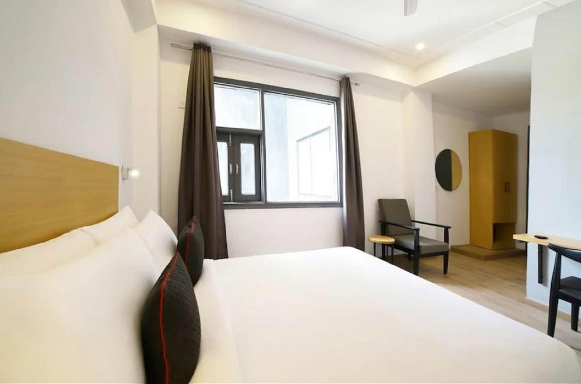 Hotel Mavens House Artemis Hospital Road Gurgaon