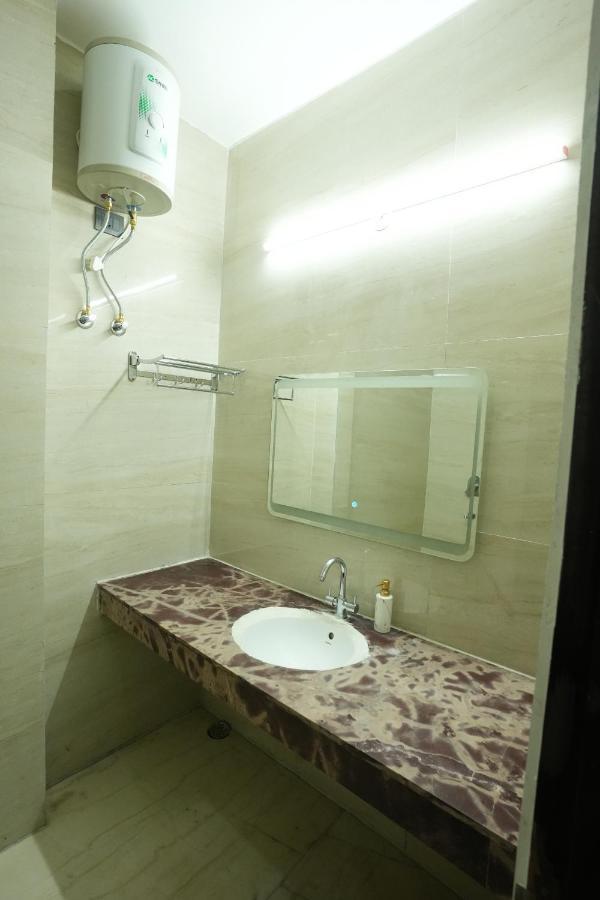 Downtown Cyber Guest house Gurgaon