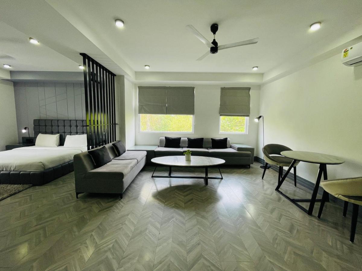 Bedchambers Luxe - Mg Road Hotel 3*