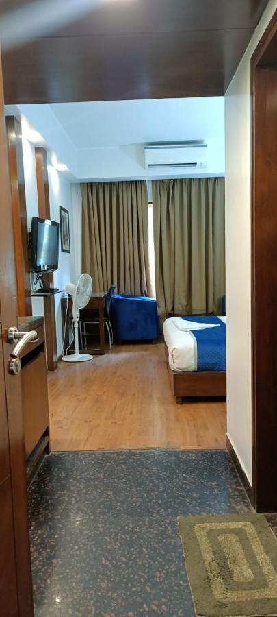 Hotel Blooming And Banquet