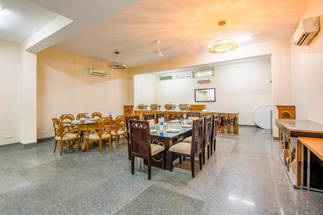 Hotel Treebo Jass Hospitality Services - Sec 53