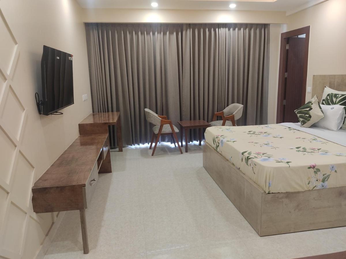 Hotel Perch Arbor Cyber 3*
