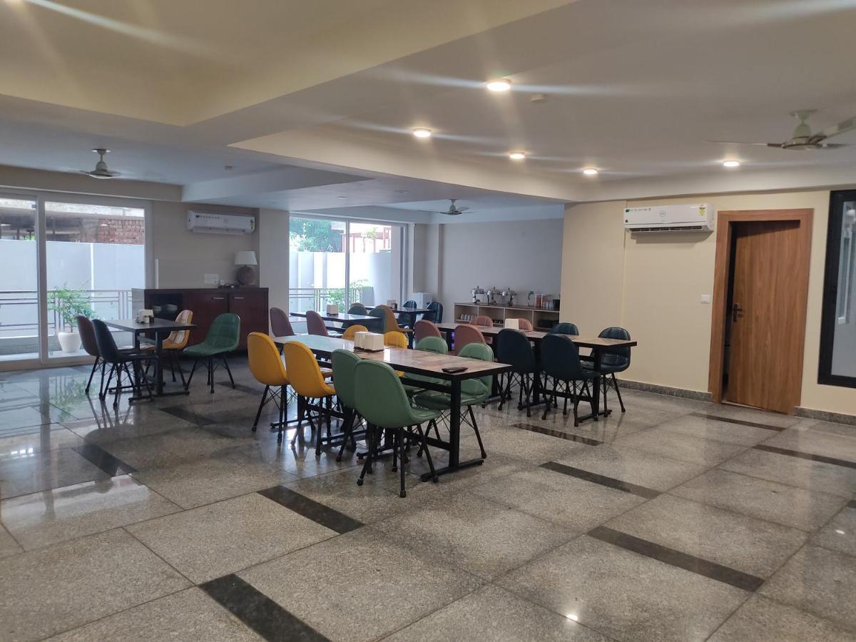 Hotel Perch Arbor Cyber Gurgaon