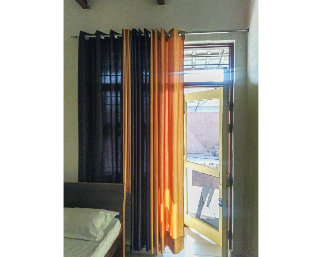 Krittika Rao Dhaba By Wb Hotel Gurgaon