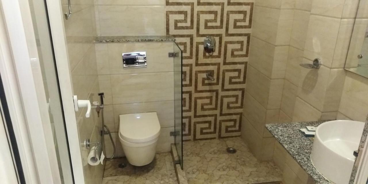 Asian Suites Cyber Park Hotel