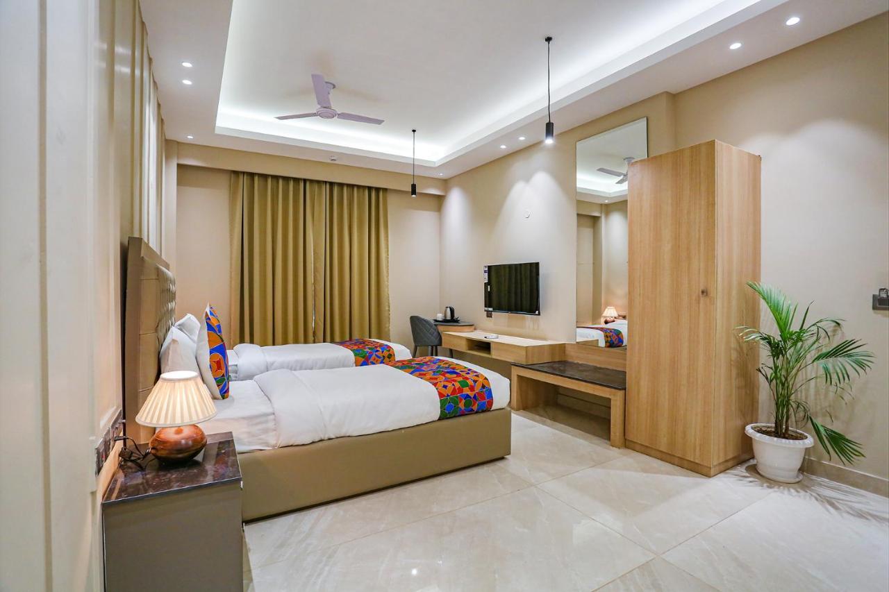 Hotel Fabhotel Infinity Ii Gurgaon