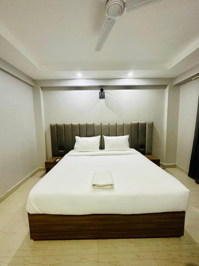 Dm 45 - Millenium Centre Hotel 3*