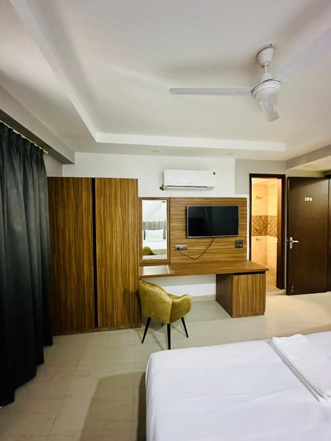 Dm 45 - Millenium Centre 3* Gurgaon