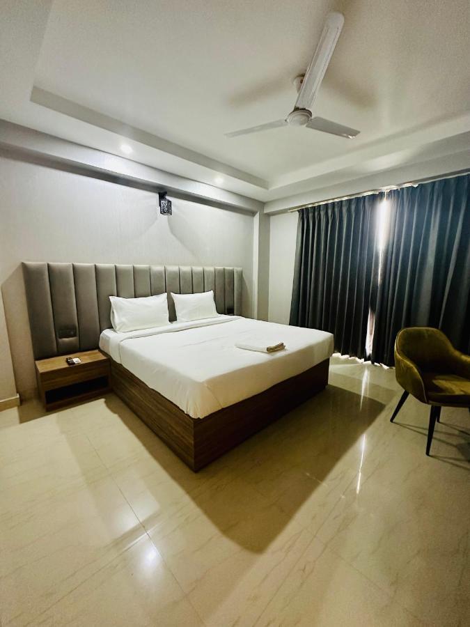 Hotel Dm 45 - Millenium Centre Gurgaon