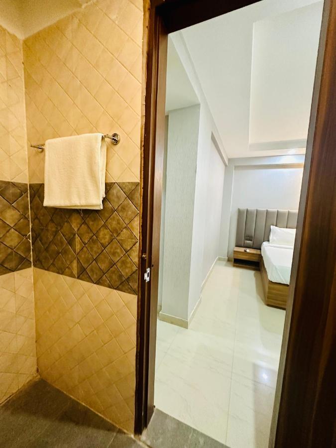 Hotel Dm 45 - Millenium Centre Gurgaon
