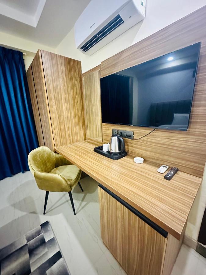 Dm 45 - Millenium Centre Hotel Gurgaon