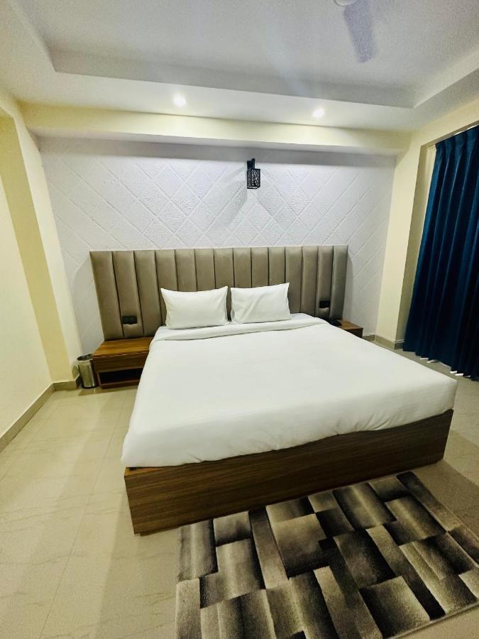 Dm 45 - Millenium Centre 3* Gurgaon
