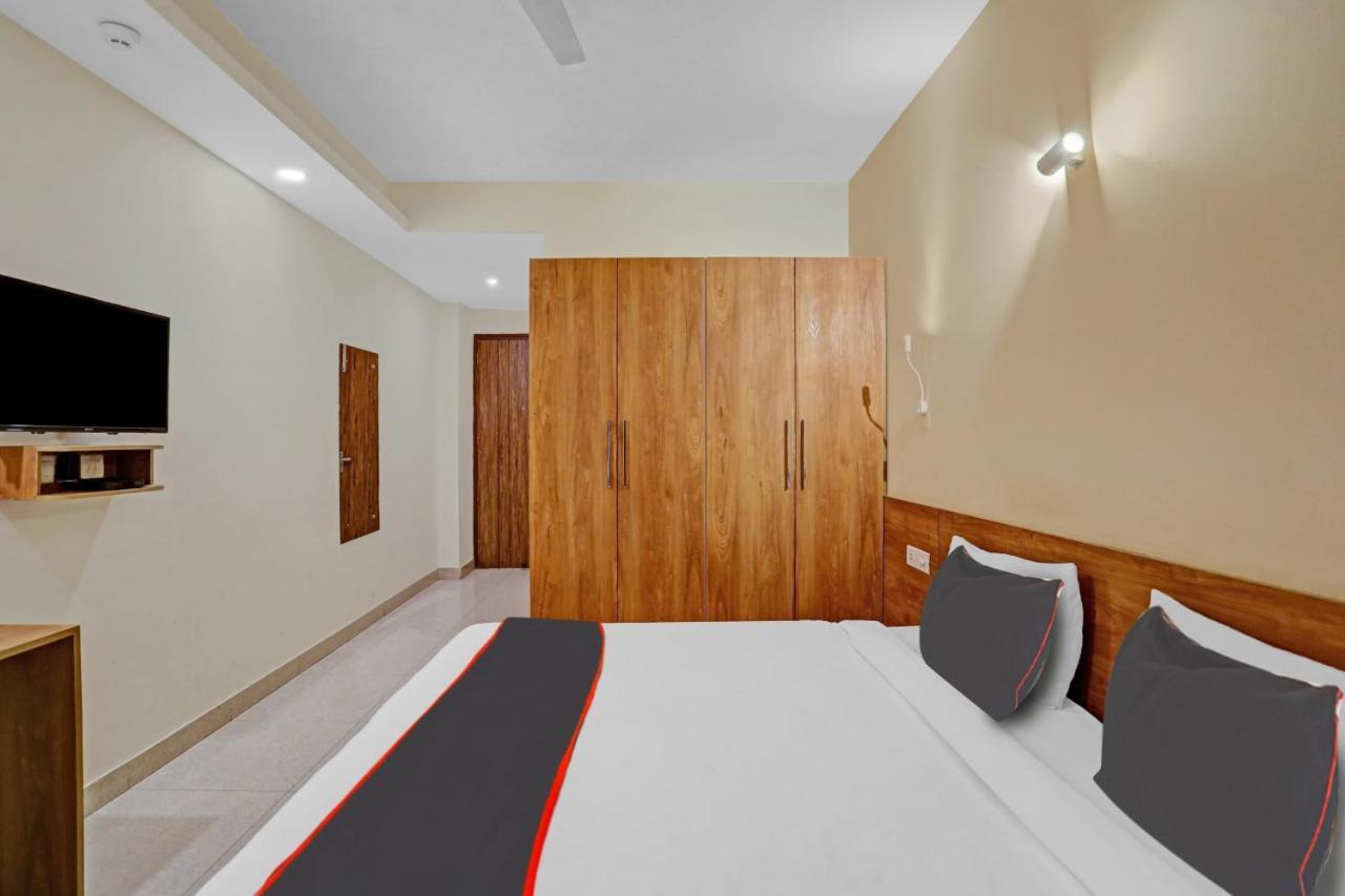 Hotel Collection O Rm Residency Near Appu Ghar 3*
