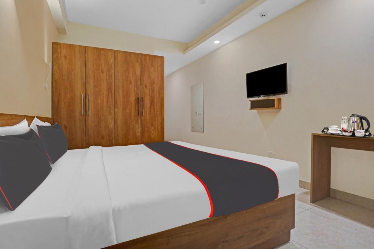 Collection O Rm Residency Near Appu Ghar 3*