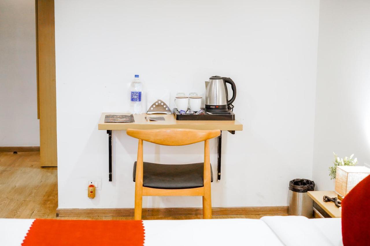 Hotel Saltstayz Express - Medicity Near Medanta Hospital 3*