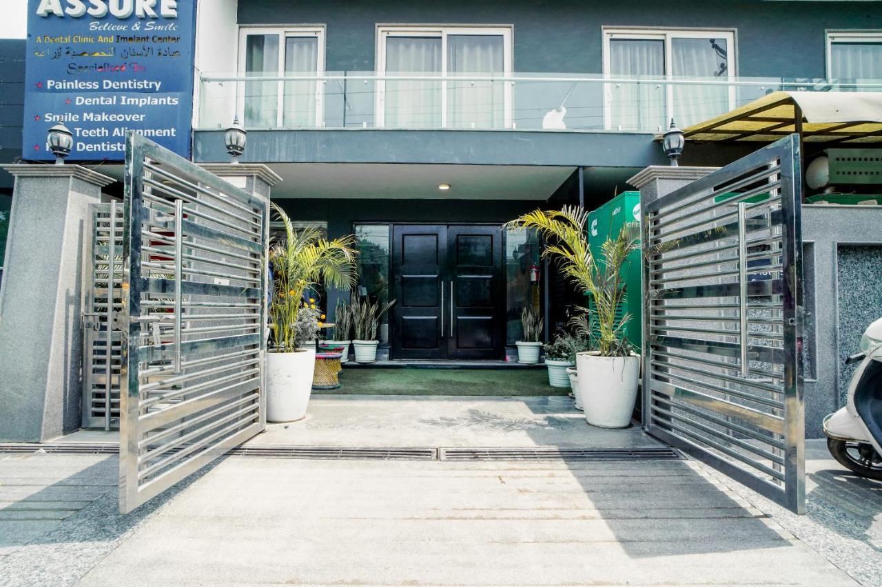 Saltstayz Express - Medicity Near Medanta Hospital Hotel 3*