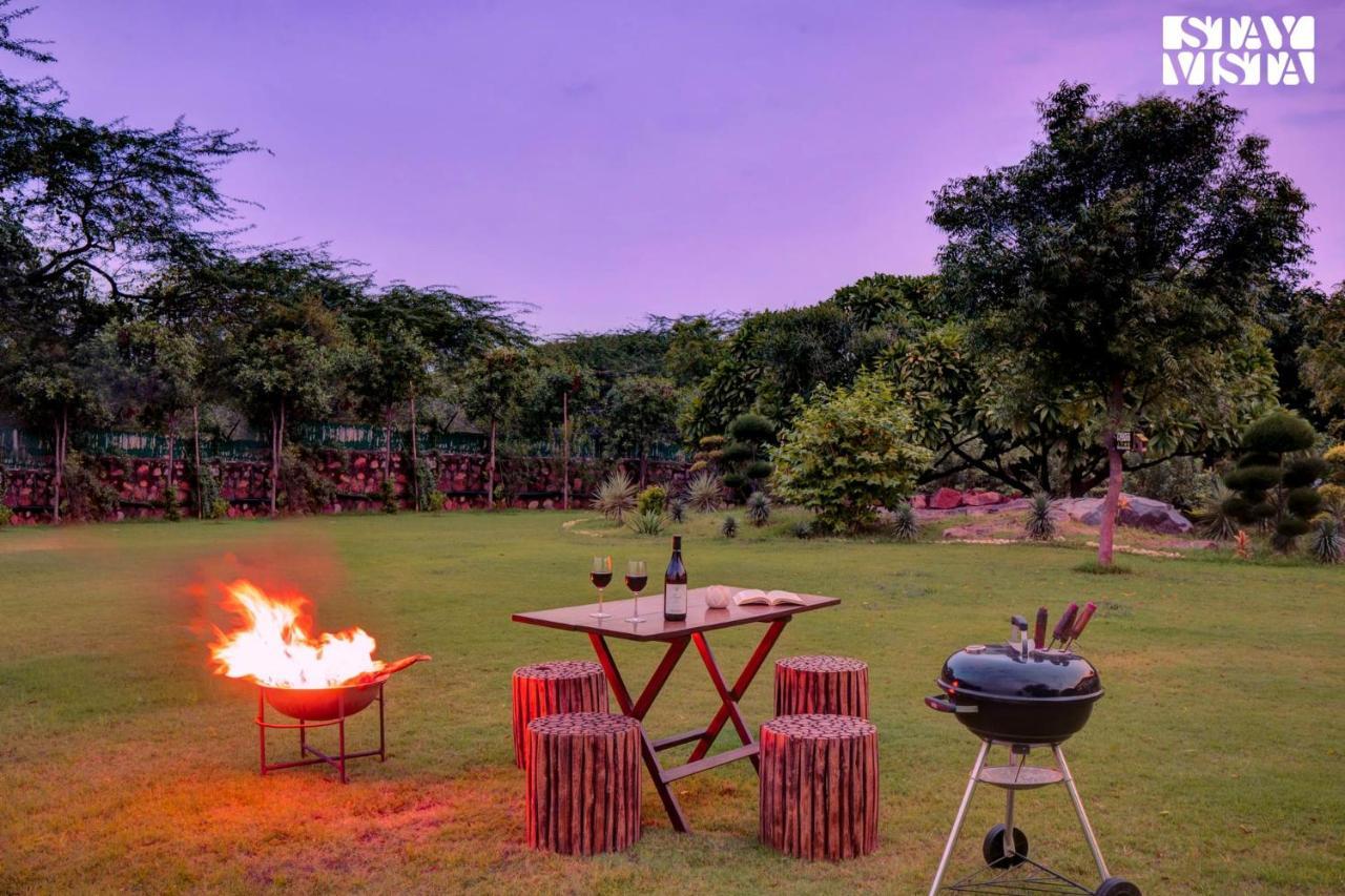 Villa Stayvista's Glasshouse: Orchard With Pool And Relaxation Gurgaon