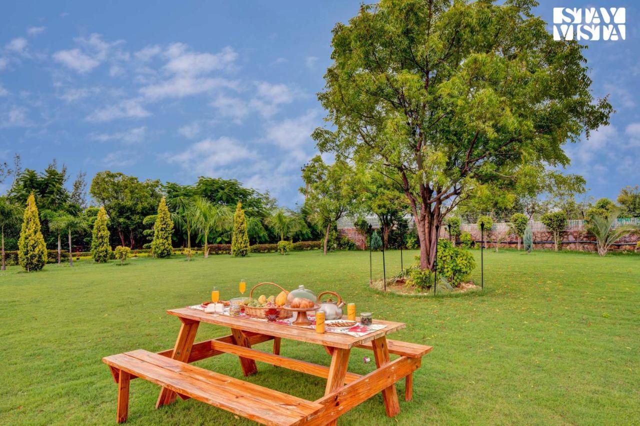 Stayvista's Glasshouse: Orchard With Pool And Relaxation Villa *