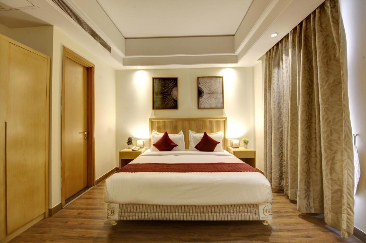 Saltstayz Select - Galleria Market & Golf Course Road 4*