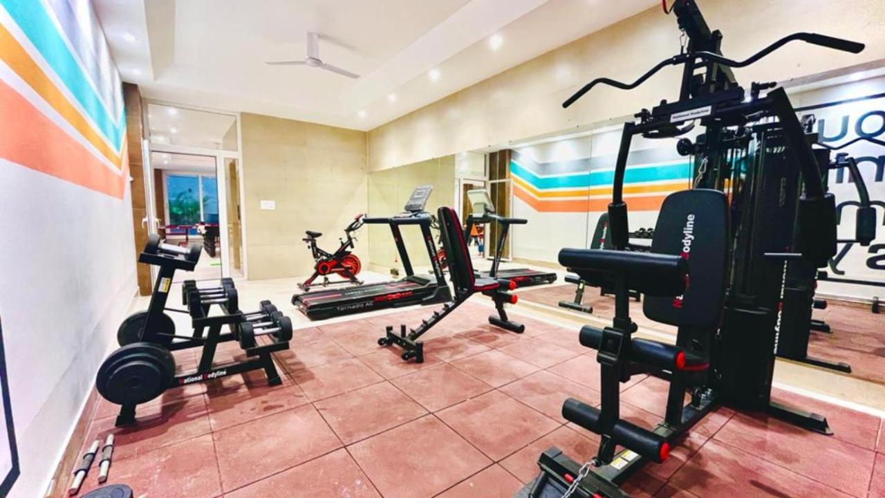 Bluo Studio1 Dlf Cybercity - Balcony, Gym Tt, Lift Hotel