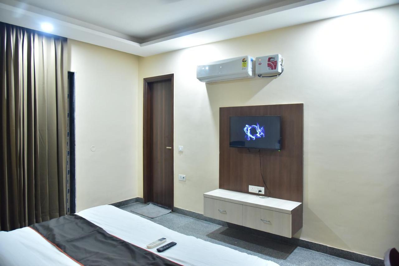 Wedlock Premium Sohna Road 3*