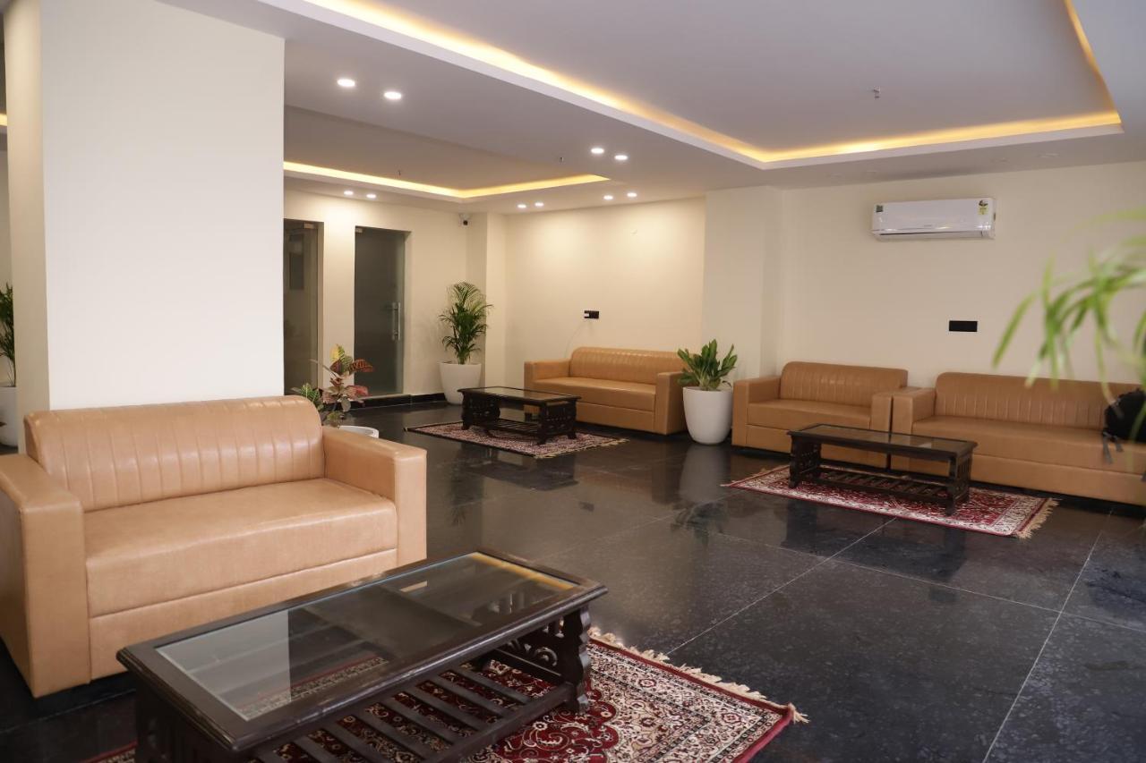 Lyf Corporate Sector 45 Hotel Gurgaon