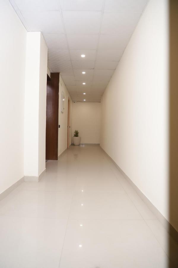 Lyf Corporate Sector 45 Hotel 3*