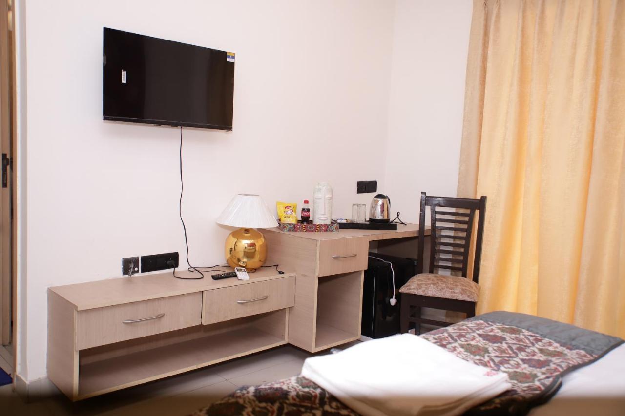 Hotel Lyf Corporate Sector 45 Gurgaon