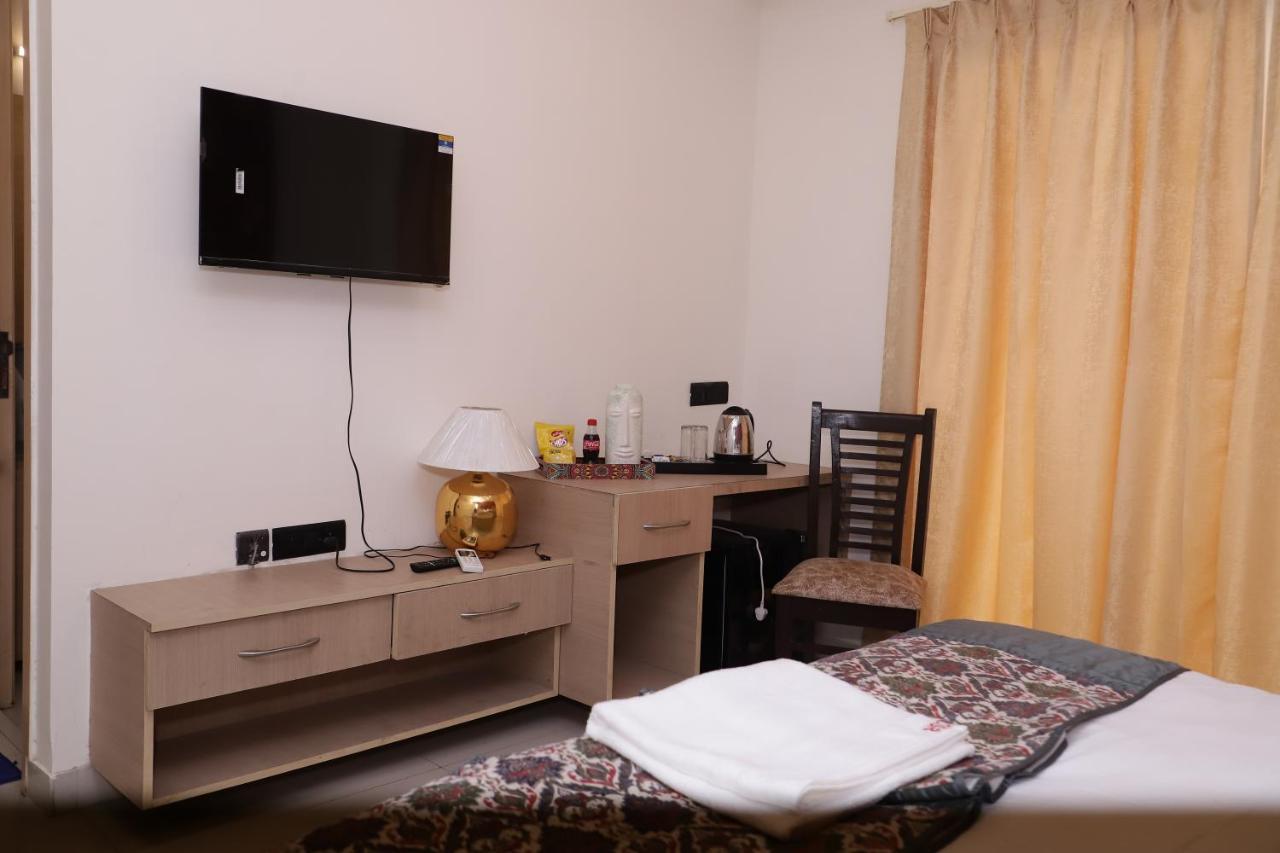 Lyf Corporate Sector 45 3* Gurgaon