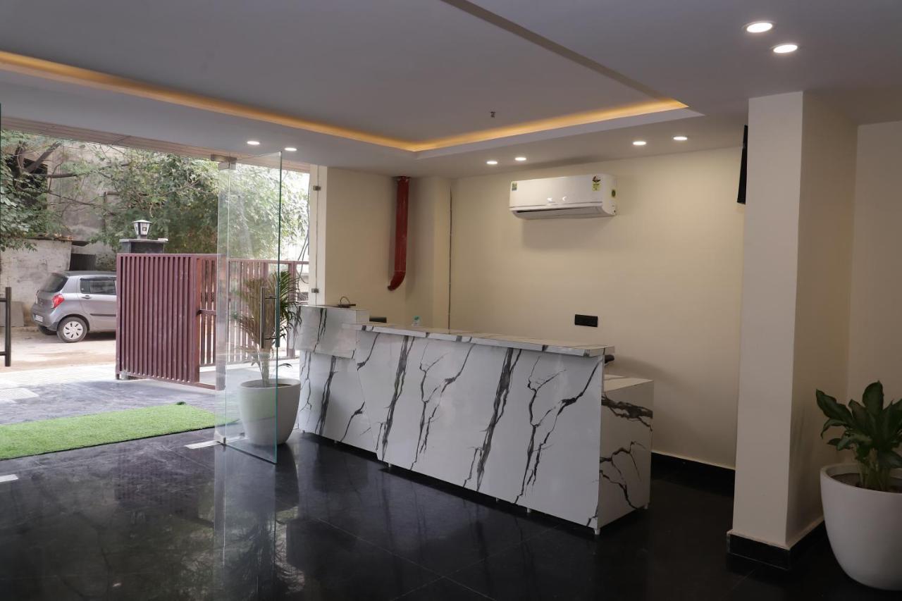 Lyf Corporate Sector 45