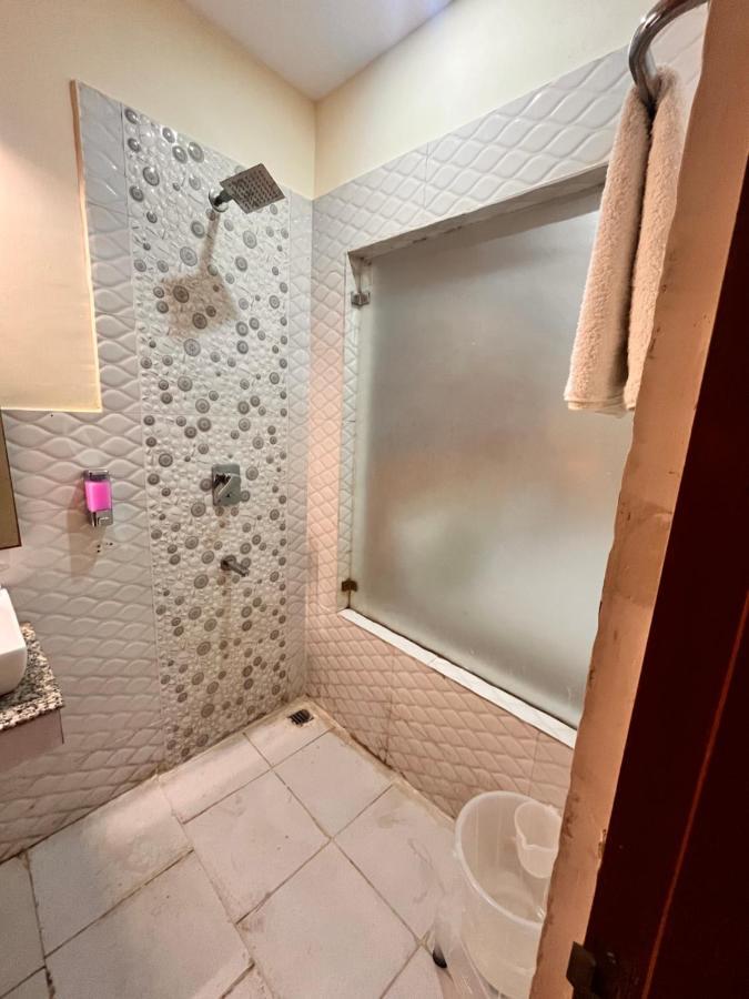 Hotel Oyster Pearl I Near Medanta Hospital I Sec-39 I Gurgaon