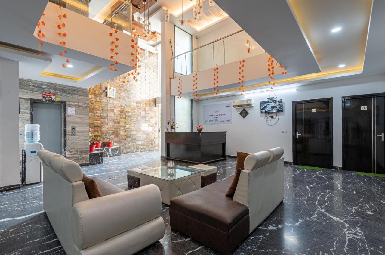 Hotel Saavi Huda City Centre Gurgaon