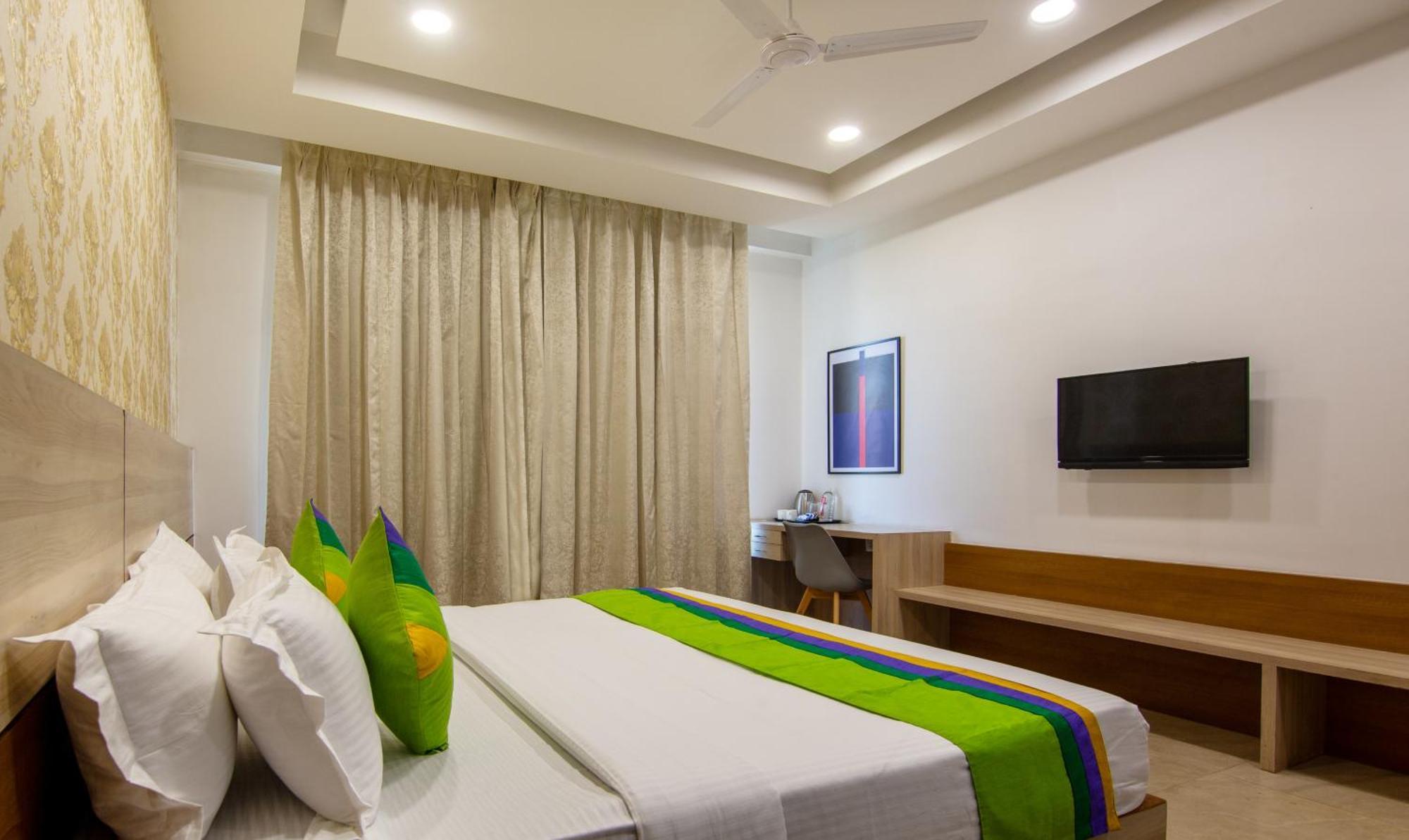 Hotel Treebo Flxho Trio, Medanta Medicity