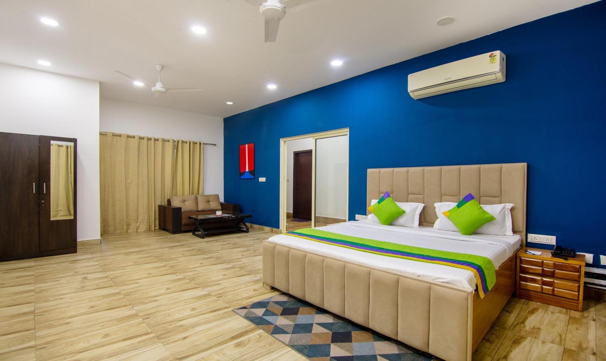 Treebo Flxho Trio, Medanta Medicity Hotel Gurgaon