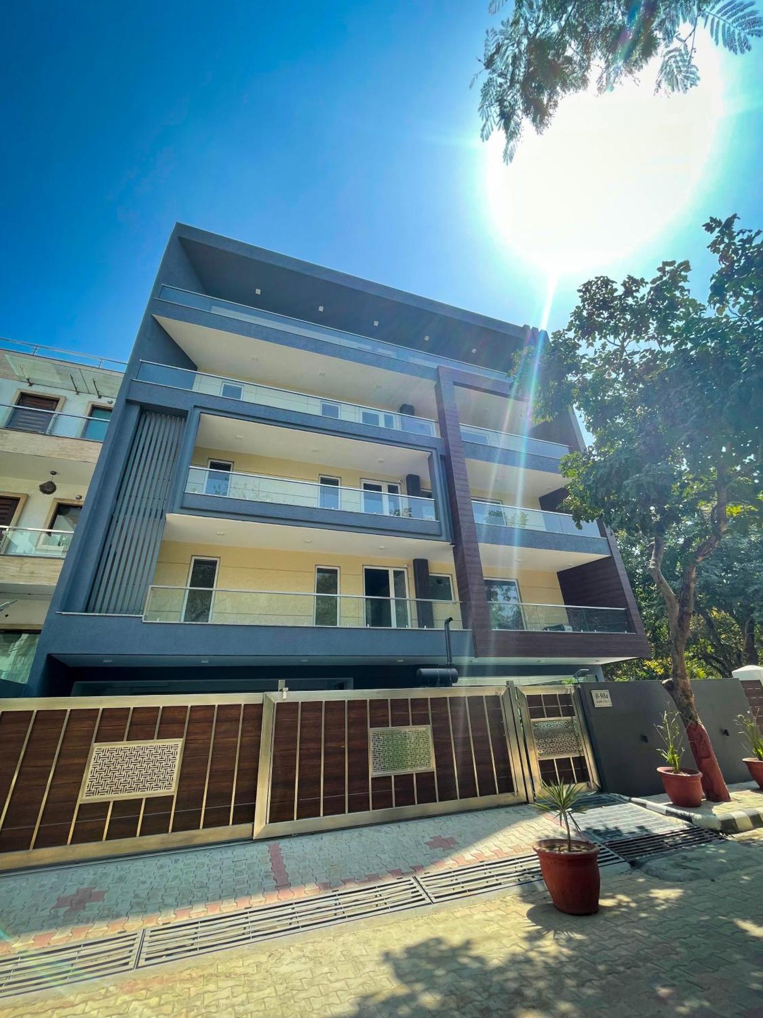The Empire Villa,cyber City,